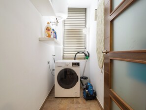Interior - CITY FAMILY. TOMAS MILLER (Las Palmas de Gran Canaria)