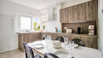 Køleskab, mikrobølgeovn, ovn, opvaskemaskine