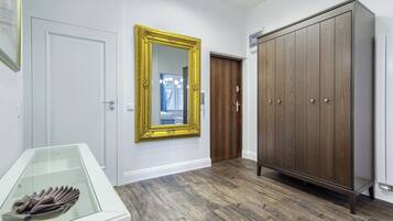 Apartment | 3 bedrooms, iron/ironing board, free WiFi