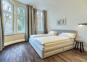 3 bedrooms, iron/ironing board, free WiFi