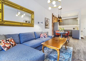 Apartment | Living room