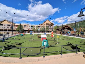 Property grounds - Luxury River Run Condo with Ski Slope Views (Keystone)