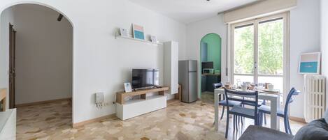 Comfort Apartment, 1 Double Bed with Sofa bed, Kitchen | Living area