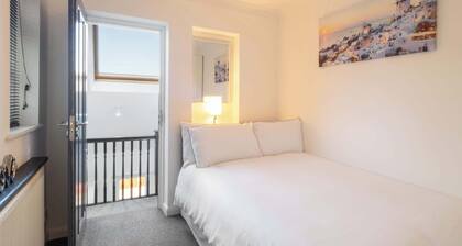 Host & Stay | St Martin's Road