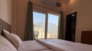Habitación doble Deluxe, 1 cama matrimonial, para no fumadores, vista a la montaña