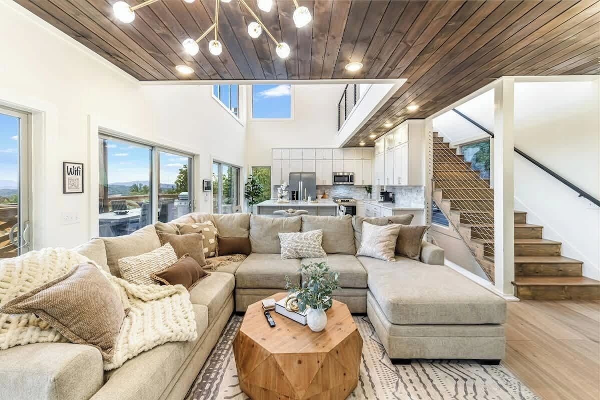 電視、電子遊戲、 辦公室