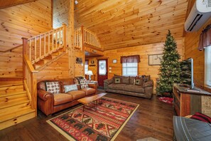 TV, fireplace, DVD player