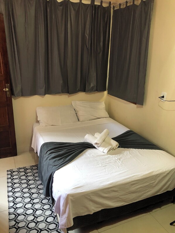 1 bedroom, WiFi, bed sheets
