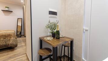 Deluxe-Doppelzimmer | Eigene Küche | Mini-Kühlschrank, Espressomaschine