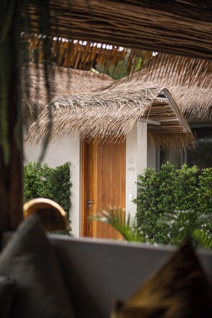 Pillowtop beds, in-room safe, iron/ironing board, free WiFi