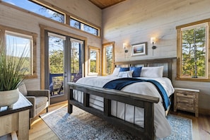 5 室のベッドルーム、アイロン / アイロン台、旅行用ベビーベッド、WiFi (無料)