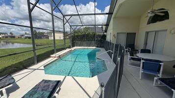 獨棟房屋, 4 間臥室 | 游泳池 | 溫水游泳池