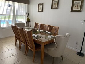 House, 5 Bedrooms | Dining