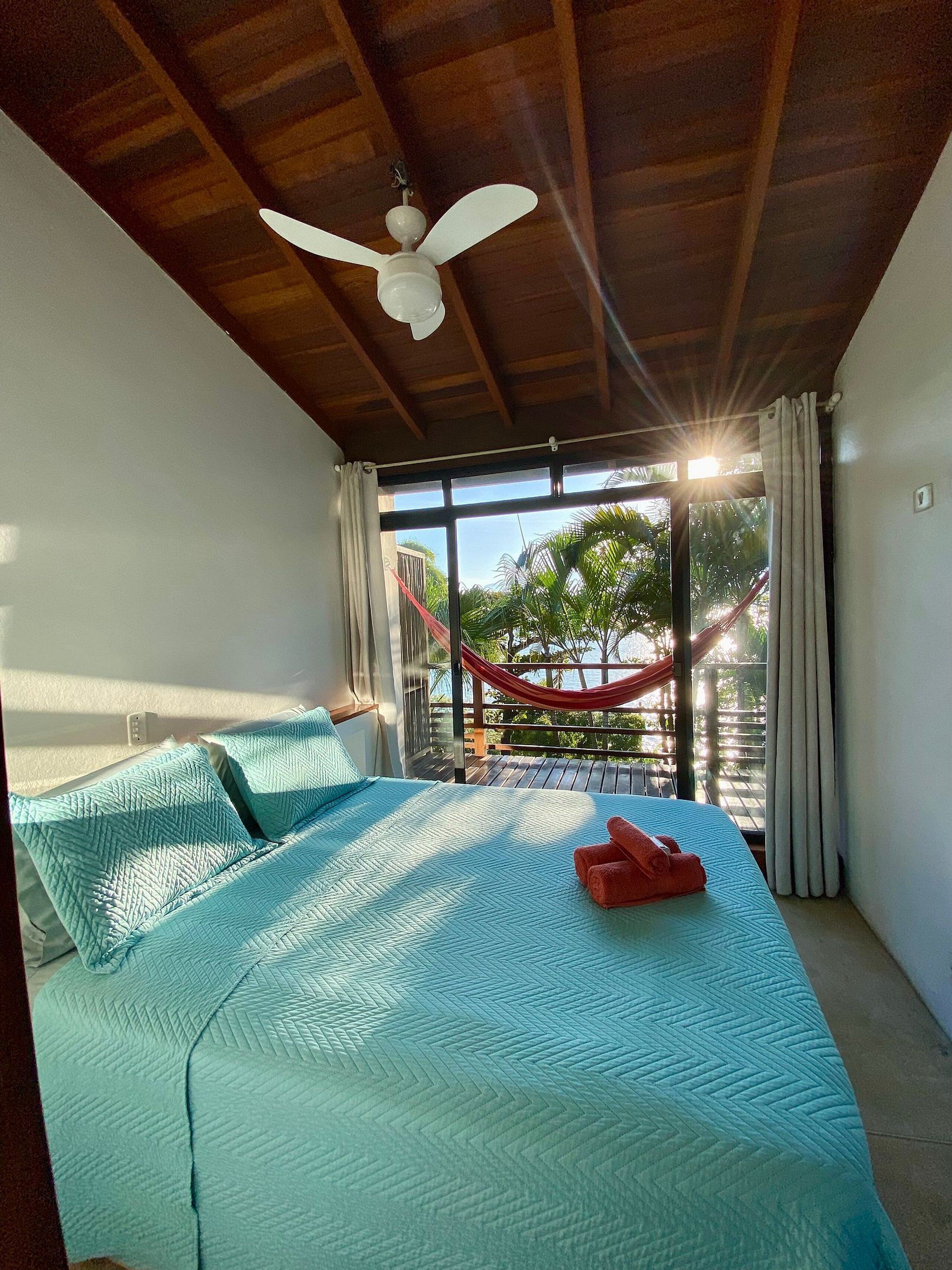 2 bedrooms, hypo-allergenic bedding, individually decorated