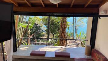 Basic Villa | Interior