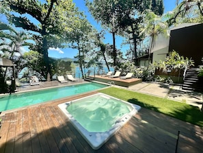 基础别墅 | 泳池 | 室外游泳池