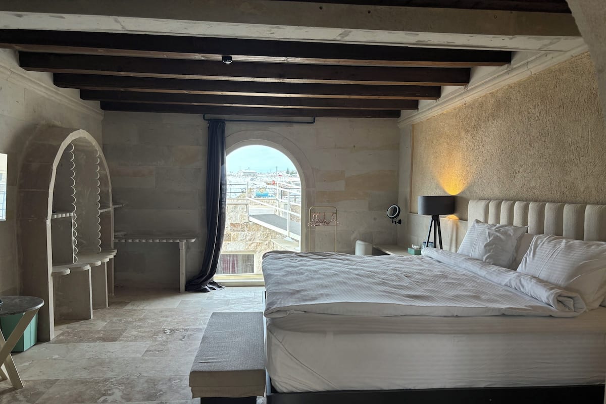 Habitación doble superior, vista al valle | 1 habitación, ropa de cama de alta calidad y camas con efecto memoria
