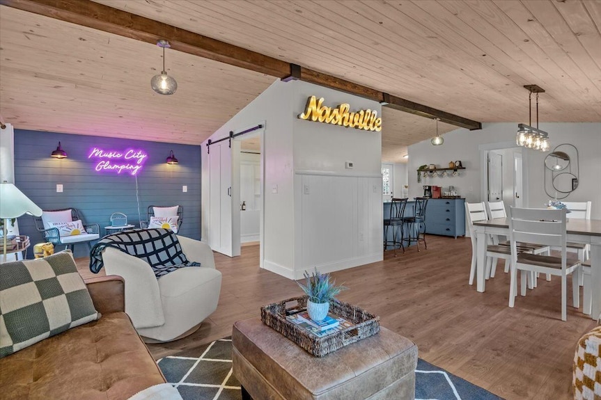 Secluded Nashville Area Luxury Glamping W/hot Tub; 5 Acres; Pet Friendly - Tennessee