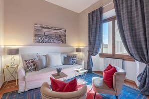 Appartement Supérieur, 2 chambres, cuisine, vue ville | Coin séjour