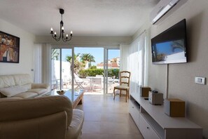 Smart TV, DVD player, books