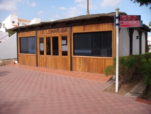 Esterni