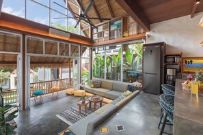 Interior - 3-Bedroom Mediterranean-Style Villa in Canggu (Badung)
