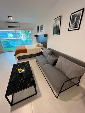 Deluxe Studio, City View - CloudBA O Higgins Belgrano Apartments (Buenos Aires)