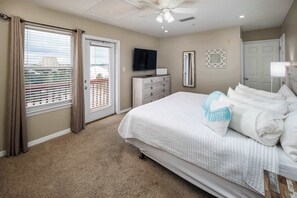 3 室のベッドルーム、アイロン / アイロン台、WiFi (無料)、ベッドシーツ