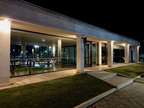 Meeting facility - Depto alta gama con cochera y seguridad (Córdoba)