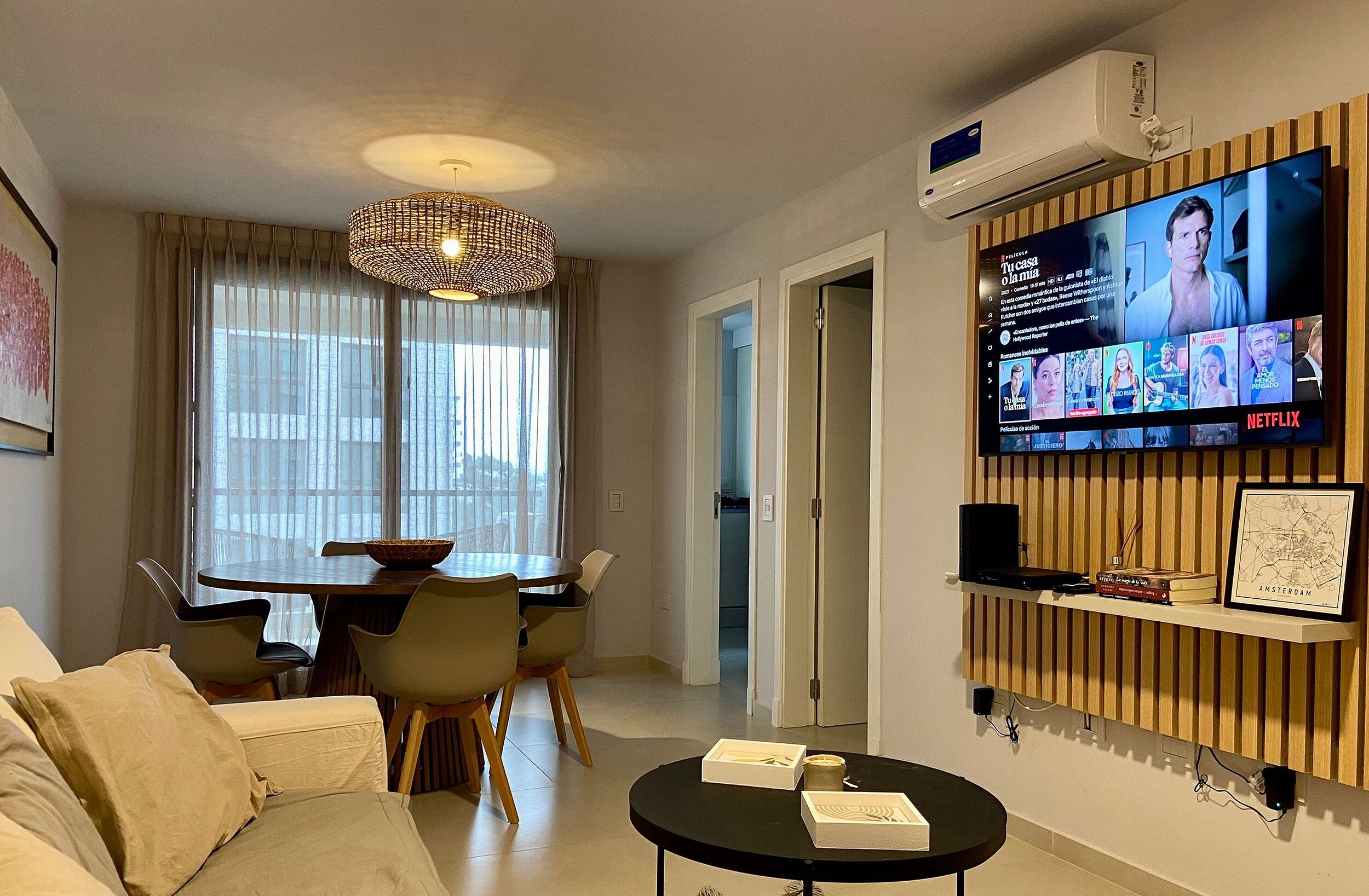 Deluxe Apartment | Living area