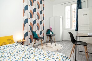 1 bedroom, desk, iron/ironing board, travel crib - ♥️BEAU STUDIO♥️20 MIN FROM PARIS ♥️ 5 MIN FROM THE TRAIN STATION ♥️ (Choisy-le-Roi)