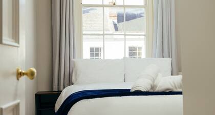 Montpellier Georgian Town House