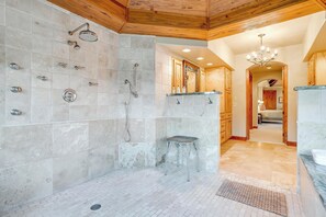 Shower, jetted bath, towels