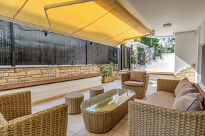 Terrace/patio - Voula Luxury Modern Living with Garden (Vari-Voula-Vouliagmeni)