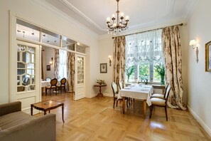 Restaurant - Pałac Zdunowo  (Zaluski)