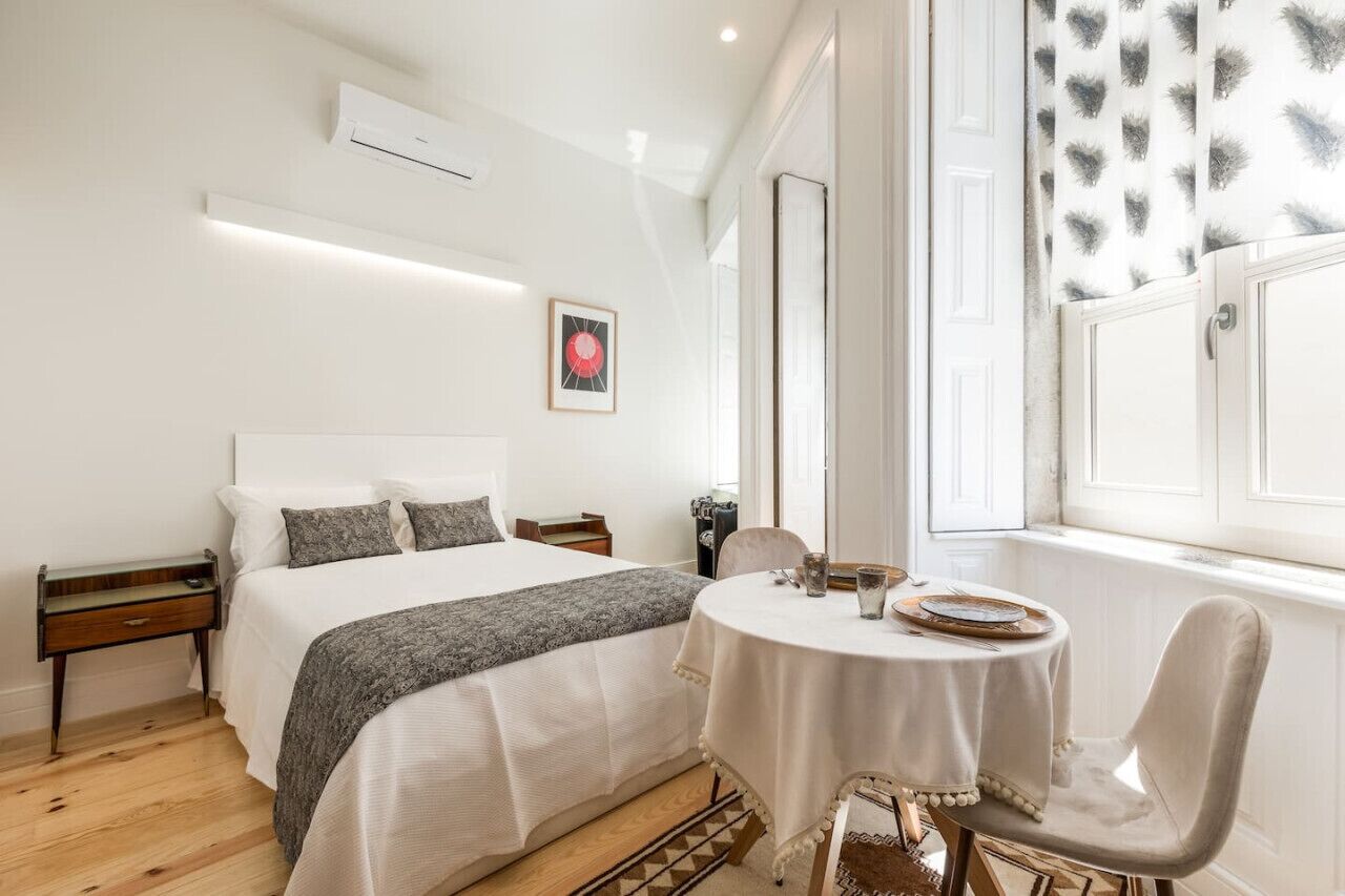 1 habitación, tabla de planchar con plancha, wifi gratis y ropa de cama 