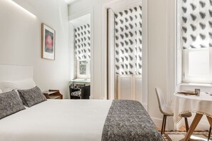 1 chambre, fer et planche à repasser, Wi-Fi gratuit, draps fournis