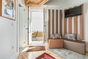 Smart TV - Bright Central Loft by PortoDreamStays (Porto)