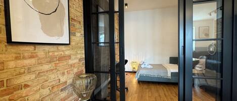 Comfort Apartment | 2 bedrooms, iron/ironing board, free WiFi