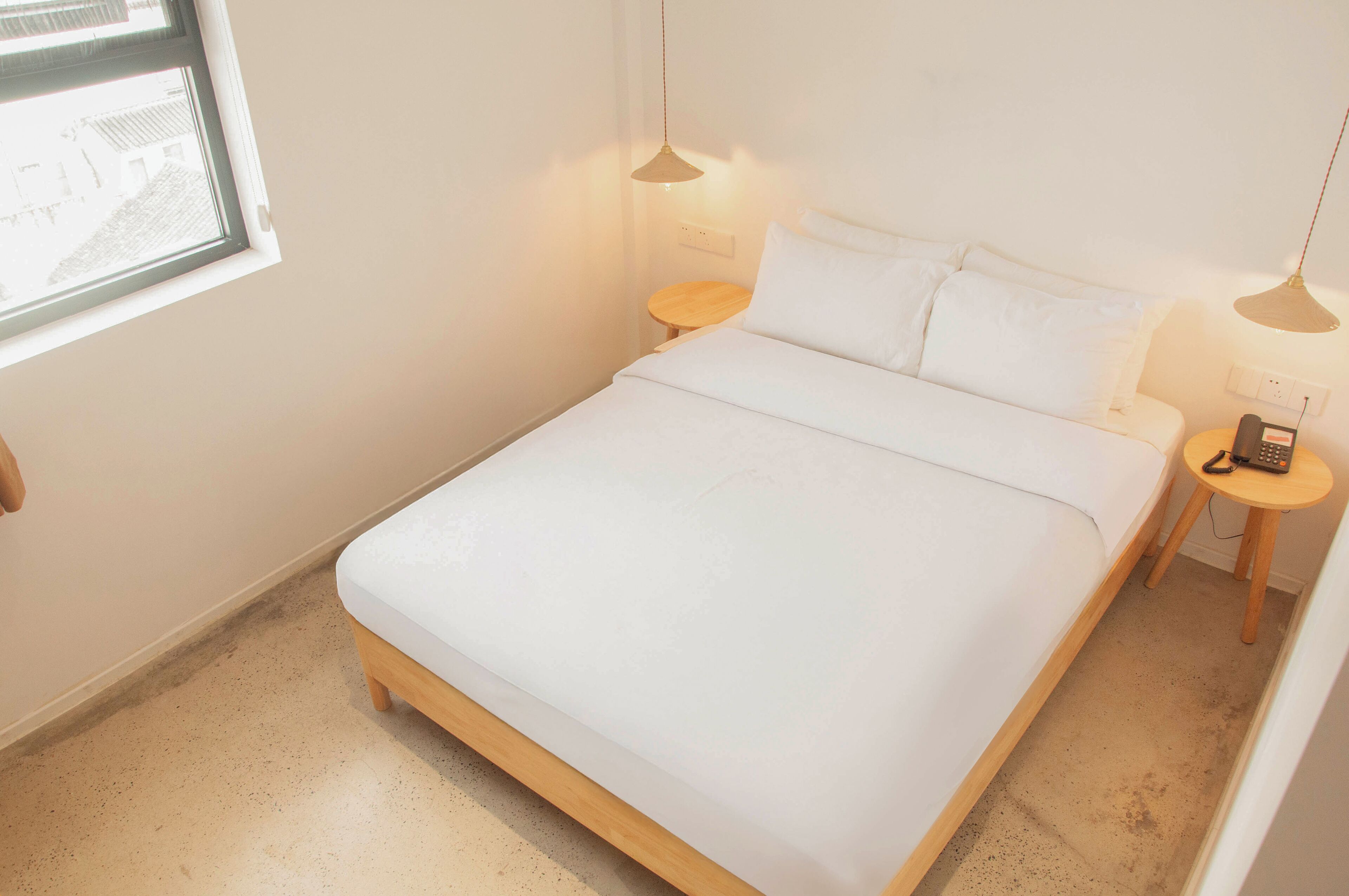 Habitació doble estàndard, 1 llit de matrimoni, vistes a la ciutat | Roba de llit d'alta qualitat i matalassos d'escuma viscoelàstica 