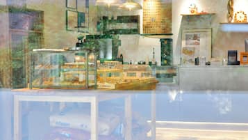 Sảnh tiếp tân