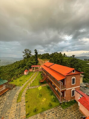 Courtyard - Thumki Resort (Panaoti)