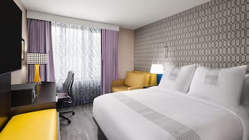 Standard Room, 1 Queen Bed, Non Smoking (Shower Only;with Single Sofabed) | Desk, laptop workspace, iron/ironing board, free cribs/infant beds