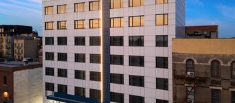 GLō Best Western Bronx NYC