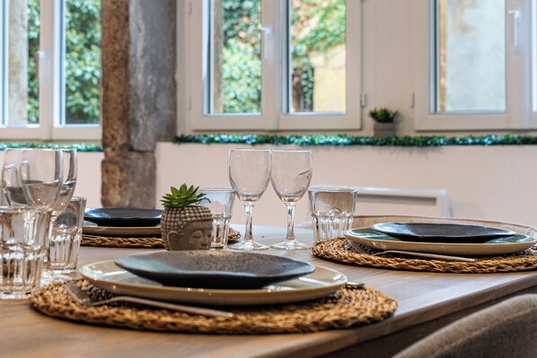 Dining - Escapade in the Old Town (Annecy)