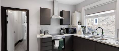 Fridge, microwave, oven, stovetop