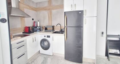 THE PORT. E151A VacaHome Management