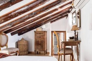 2 sovrum, strykjärn/strykbräda, resesäng och wi-fi