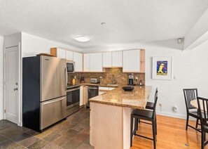 Exterior - Gold-rated 2 Bedroom Condo at the Base of Aspen Mountain (Aspen)