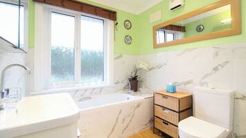 Standard Single Room | Bathroom